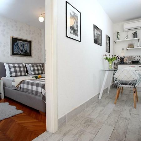 Charming Seaside Apartment Primošten المظهر الخارجي الصورة