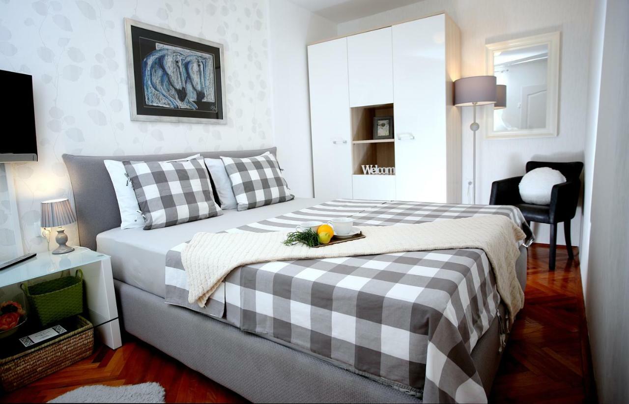 Charming Seaside Apartment Primošten المظهر الخارجي الصورة